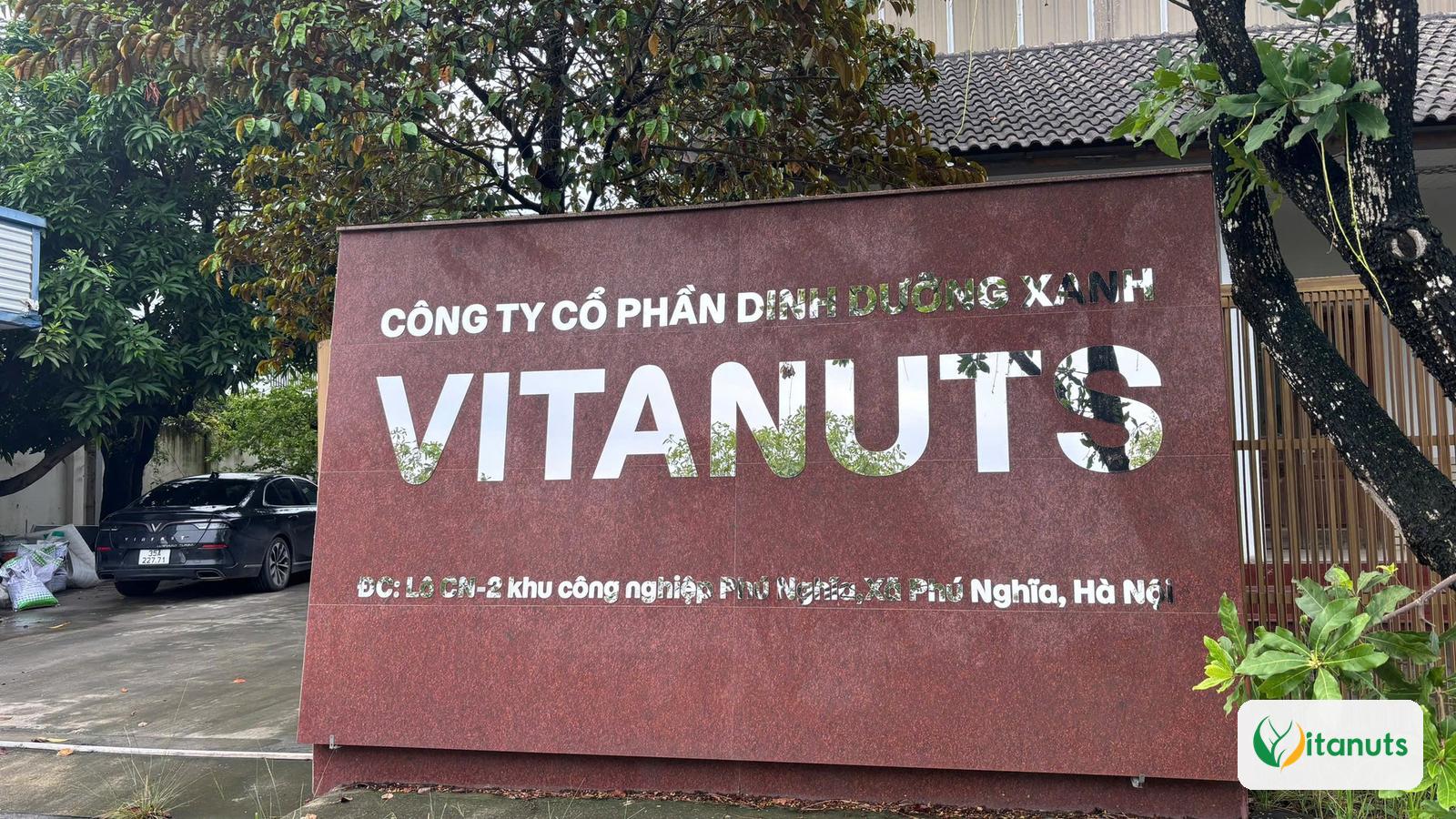 Biển tên Công ty Cổ phần Dinh dưỡng Xanh Vitanuts tại KCN Phú Nghĩa