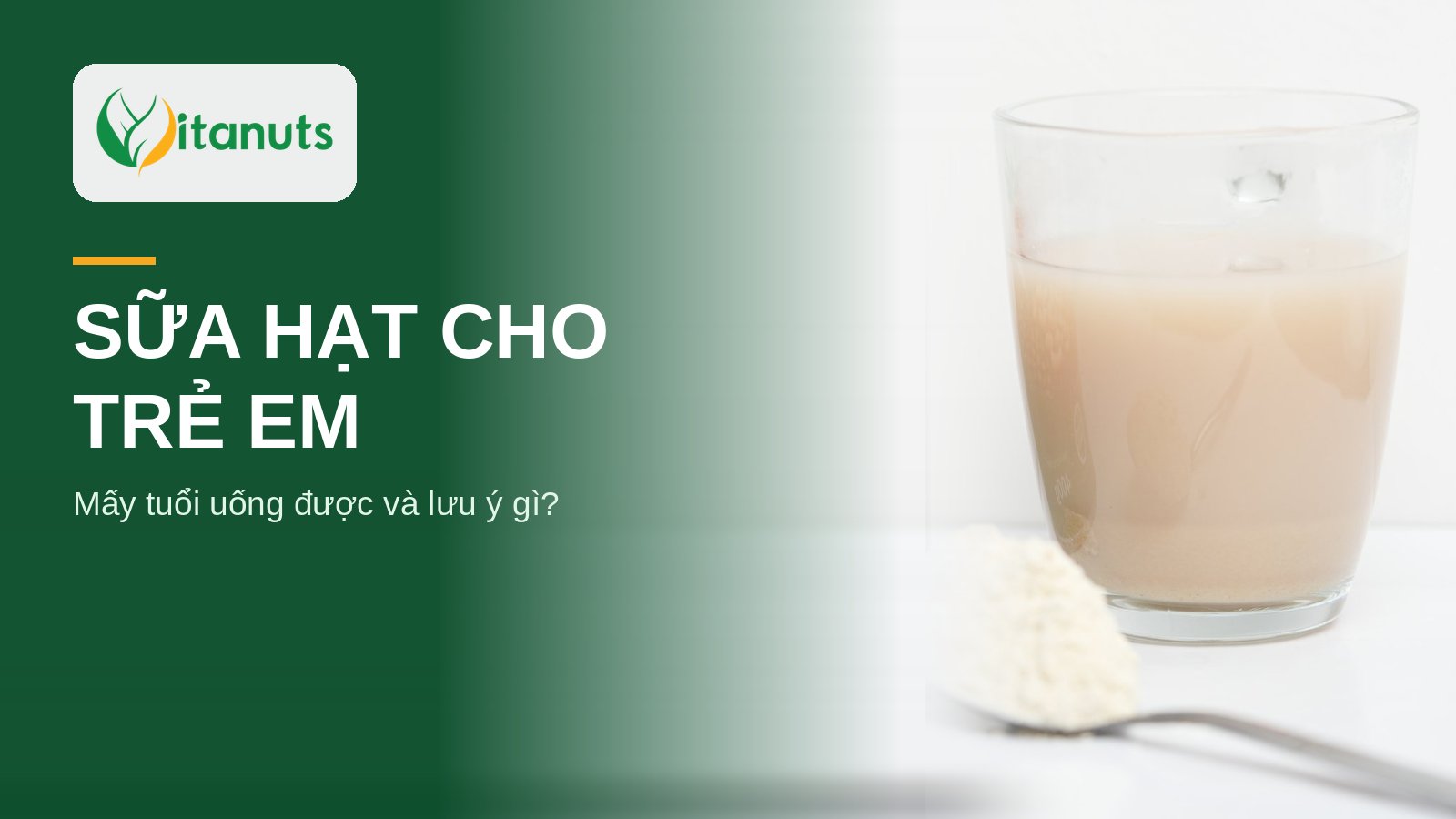 Ly sữa hạt pha sẵn và muỗng bột, minh họa sữa hạt cho trẻ em